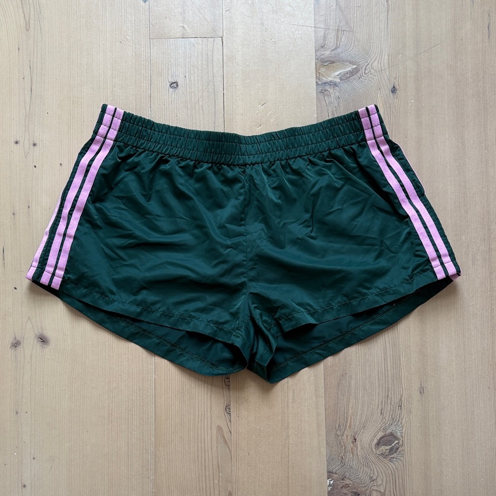 Edikted Nikki Dark Forest Green Baby Pink Stripe Athletic Shorts Stripes - L